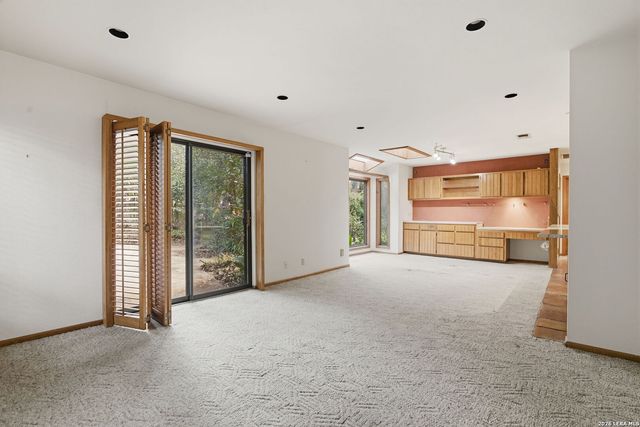 122 Painted Post, Shavano Park, TX 78231