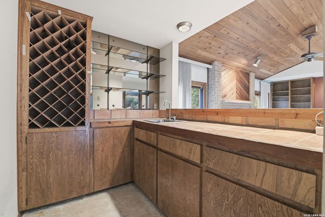 122 Painted Post, Shavano Park, TX 78231