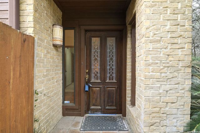 122 Painted Post, Shavano Park, TX 78231