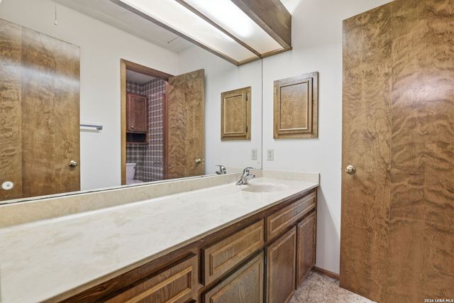 122 Painted Post, Shavano Park, TX 78231