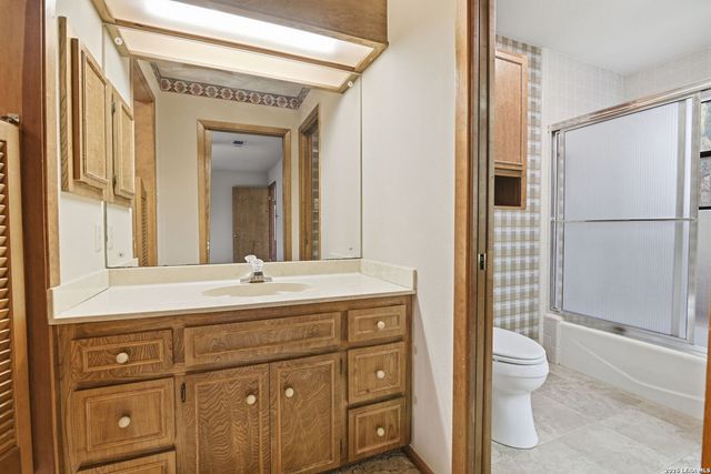 122 Painted Post, Shavano Park, TX 78231