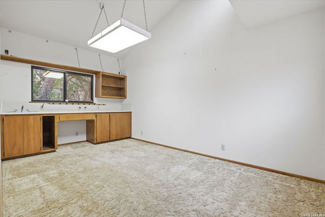 122 Painted Post, Shavano Park, TX 78231