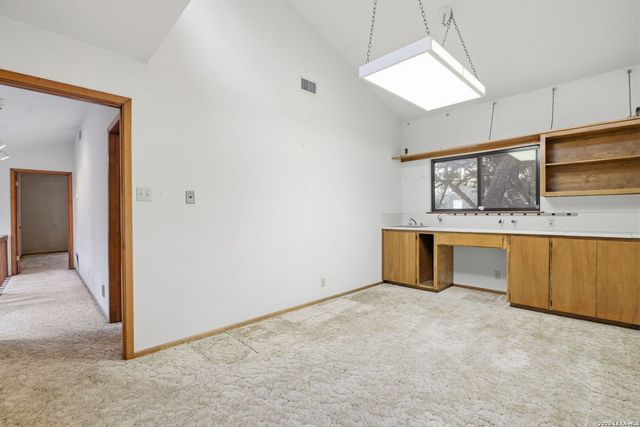 122 Painted Post, Shavano Park, TX 78231