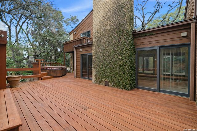 122 Painted Post, Shavano Park, TX 78231