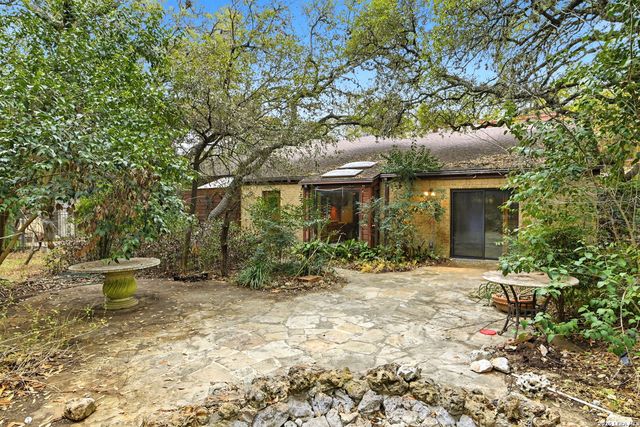 122 Painted Post, Shavano Park, TX 78231