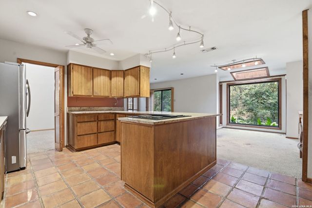 122 Painted Post, Shavano Park, TX 78231