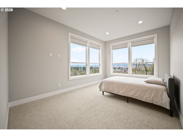 410 W U St, Washougal, WA 98671