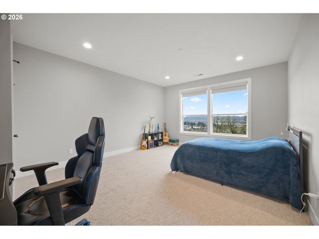 410 W U St, Washougal, WA 98671