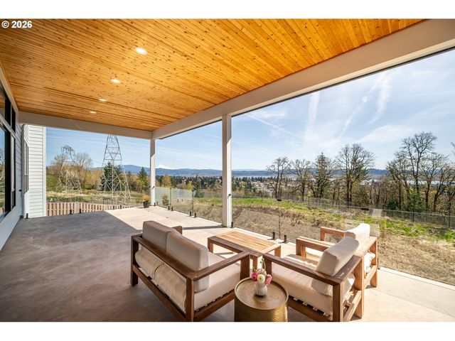 410 W U St, Washougal, WA 98671