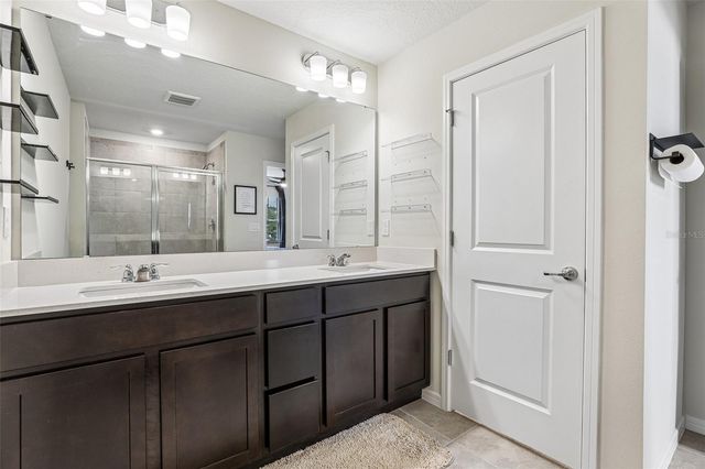 2570 WINSOME WAY, Davenport, FL 33896