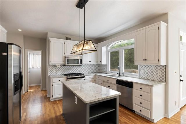 13509 W 53rd Terrace, Shawnee, KS 66216