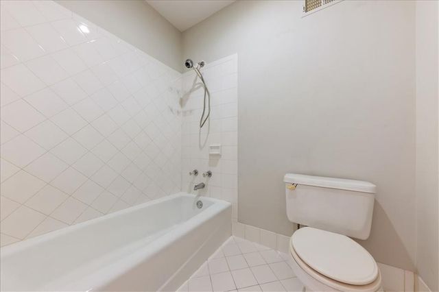 13509 W 53rd Terrace, Shawnee, KS 66216