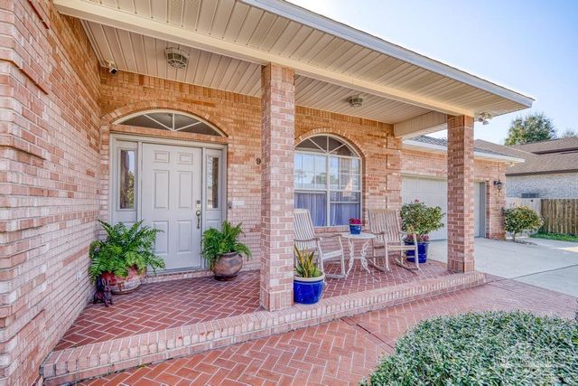 960 Vestavia Way, Gulf Breeze, FL 32563