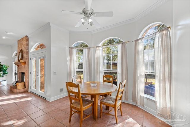 960 Vestavia Way, Gulf Breeze, FL 32563