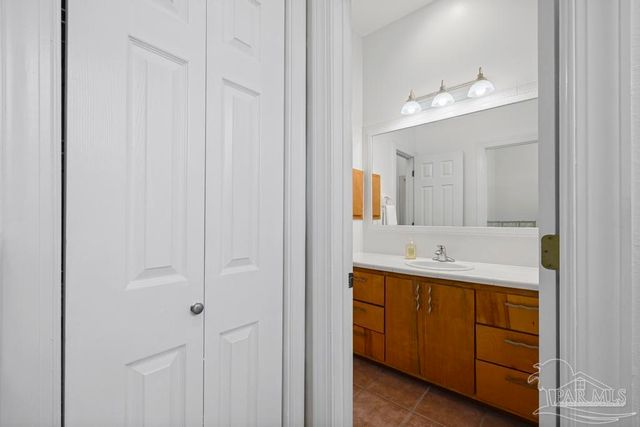 960 Vestavia Way, Gulf Breeze, FL 32563