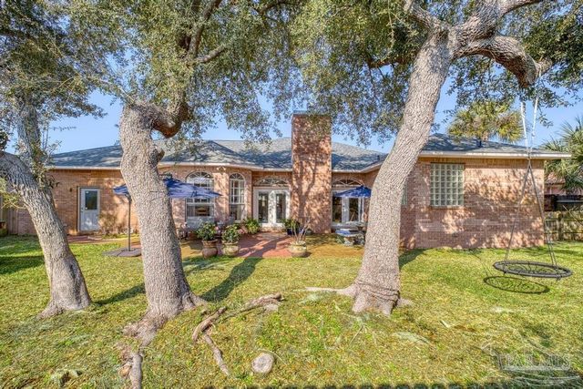 960 Vestavia Way, Gulf Breeze, FL 32563