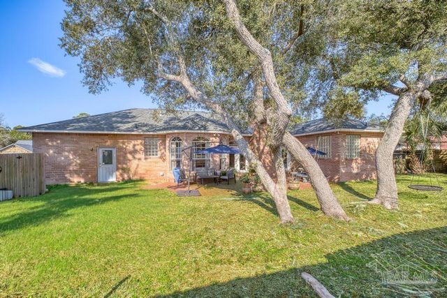 960 Vestavia Way, Gulf Breeze, FL 32563