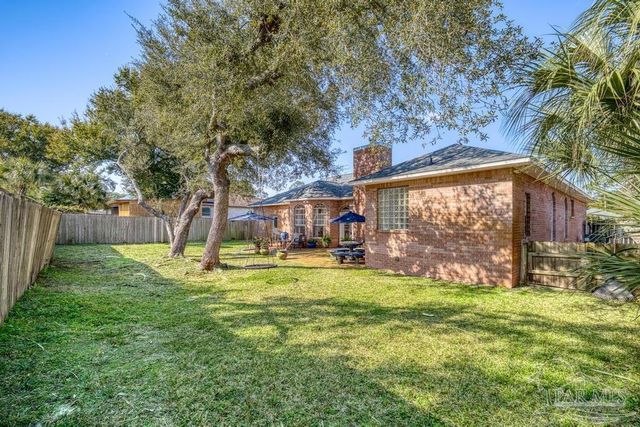 960 Vestavia Way, Gulf Breeze, FL 32563