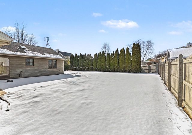 5319 24th PLACE, Kenosha, WI 53144