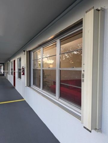 1401 SW 134th Way 211C, Pembroke Pines, FL 33027