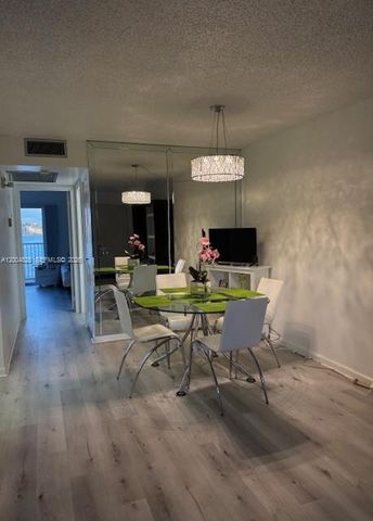 1401 SW 134th Way 211C, Pembroke Pines, FL 33027