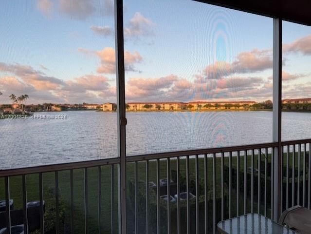 1401 SW 134th Way 211C, Pembroke Pines, FL 33027