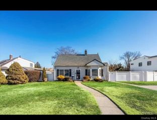 57 Pond Lane, Levittown, NY 11756