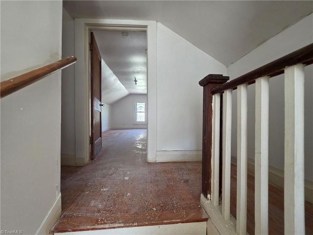 209 6th Avenue, Mayodan, NC 27027