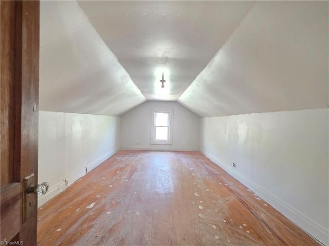 209 6th Avenue, Mayodan, NC 27027