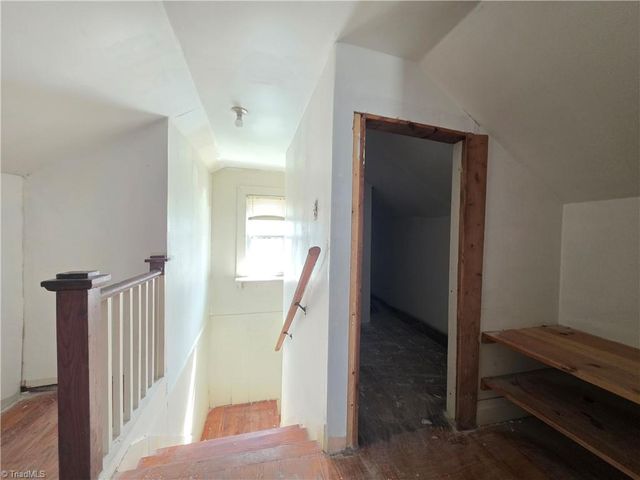 209 6th Avenue, Mayodan, NC 27027