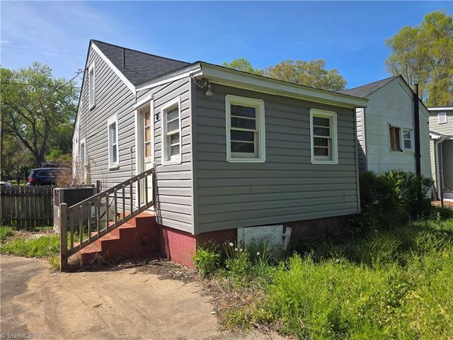 209 6th Avenue, Mayodan, NC 27027
