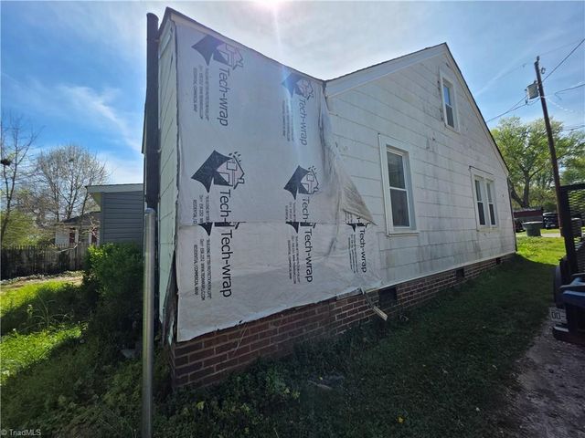 209 6th Avenue, Mayodan, NC 27027