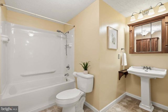 4585 MATTAPANY RD, Saint Leonard, MD 20685