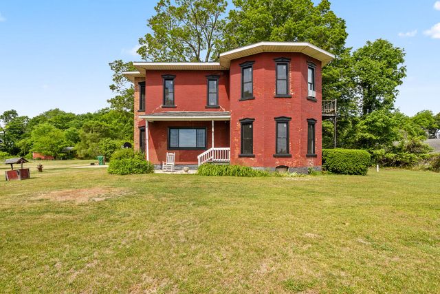 55686 Parkville Road, Mendon, MI 49072
