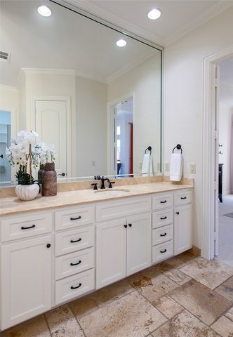 3606 S Versailles Avenue, Dallas, TX 75209