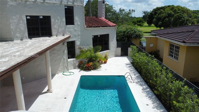 85 Deer Run, Miami Springs, FL 33166