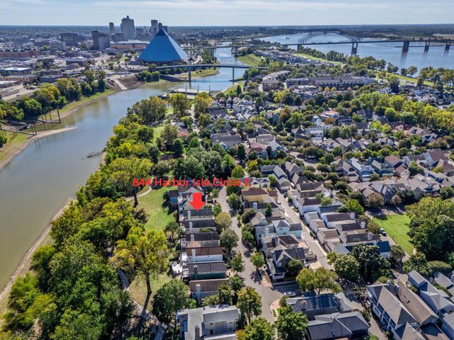 844 HARBOR ISLE CIR, Memphis, TN 38103