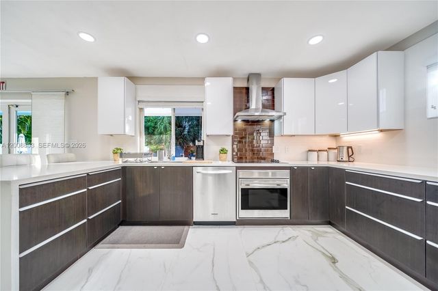 1940 NE 62nd St, Fort Lauderdale, FL 33308