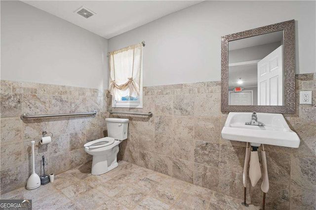 2239 Scenic Drive, Snellville, GA 30078