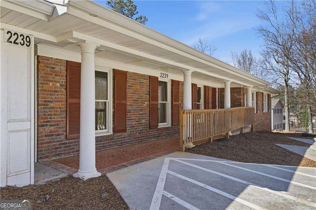 2239 Scenic Drive, Snellville, GA 30078