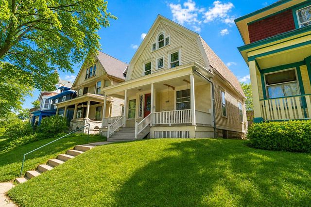 948 34th STREET, Milwaukee, WI 53208
