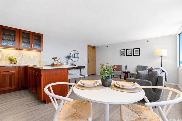 1060 Kamehameha Highway 4302A, Pearl City, HI 96782
