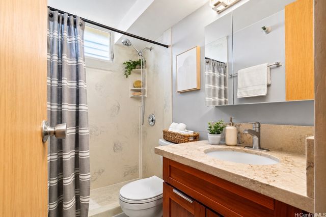 1060 Kamehameha Highway 4302A, Pearl City, HI 96782
