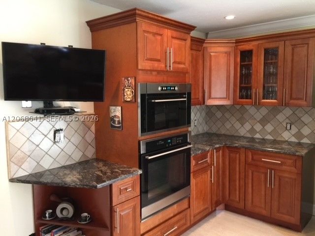9888 NW 2nd St, Plantation, FL 33324