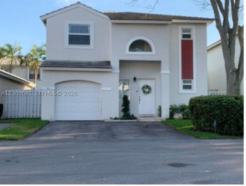 9888 NW 2nd St, Plantation, FL 33324