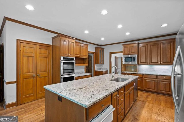 9335 Huntcliff Trace, Sandy Springs, GA 30350