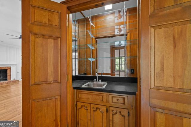 9335 Huntcliff Trace, Sandy Springs, GA 30350