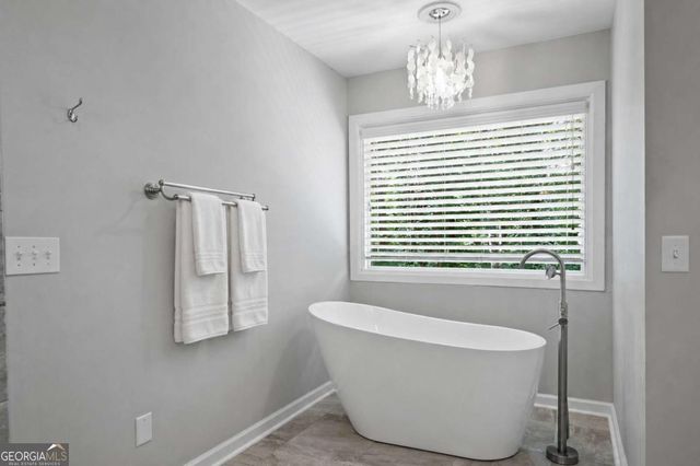 9335 Huntcliff Trace, Sandy Springs, GA 30350