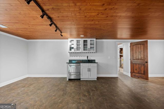 9335 Huntcliff Trace, Sandy Springs, GA 30350