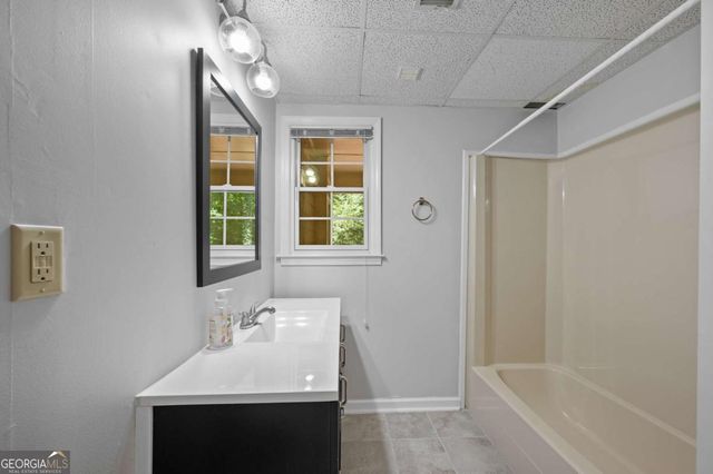 9335 Huntcliff Trace, Sandy Springs, GA 30350